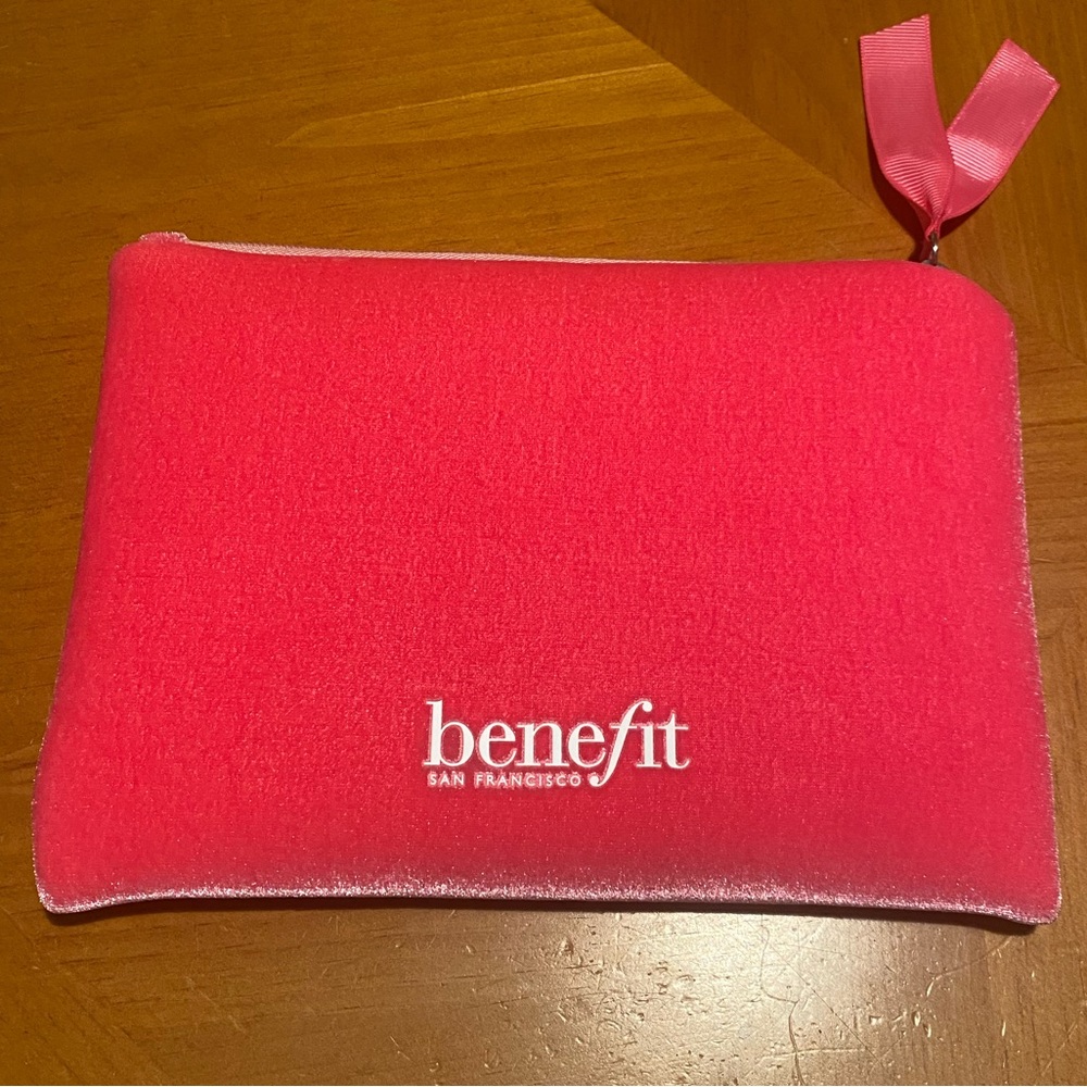 Benefit Give a Glam Velvet Cosmetic Bag - Picture 5 of 10